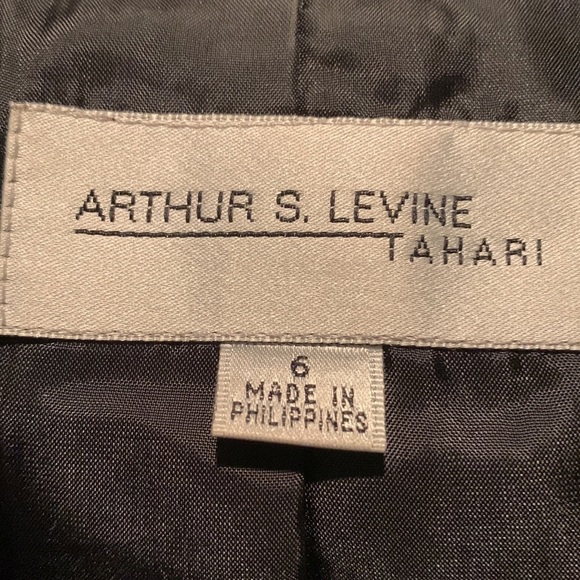 Pin striped Blazer - Arthur Levine (tahari) size 6 - Picture 5 of 5